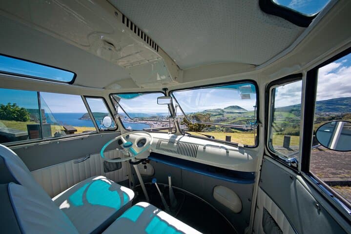 Halbtägige private VW-Samba-Bustour rund um die Insel Faial