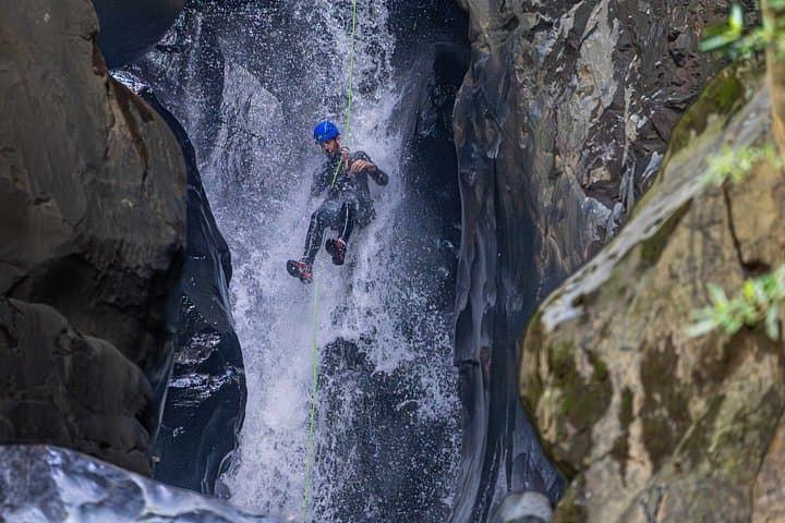 São Miguel: Canyoning der Stufe 2 in Salto do Cabrito, Azoren